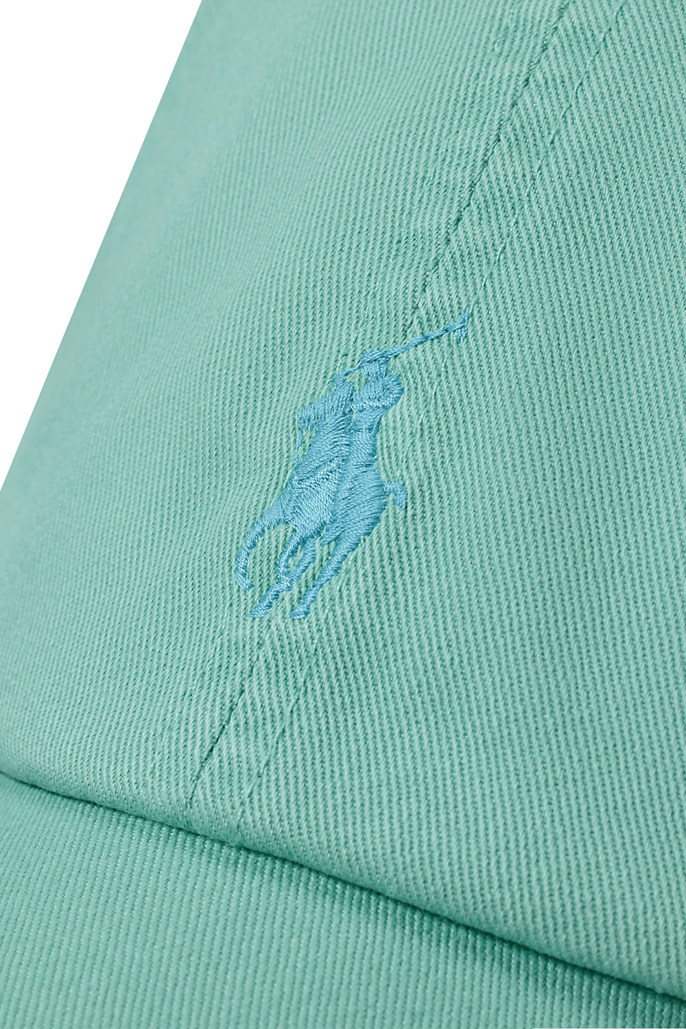 תמונת תקריב של כובע מצחייה