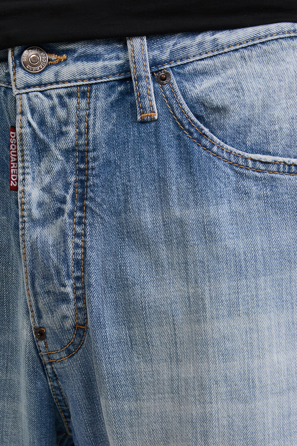 תמונת תקריב דוגמן של מכנסי ג'ינס