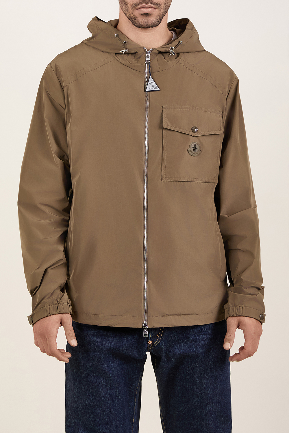 תמונת דוגמן קידמית של מעיל רוח