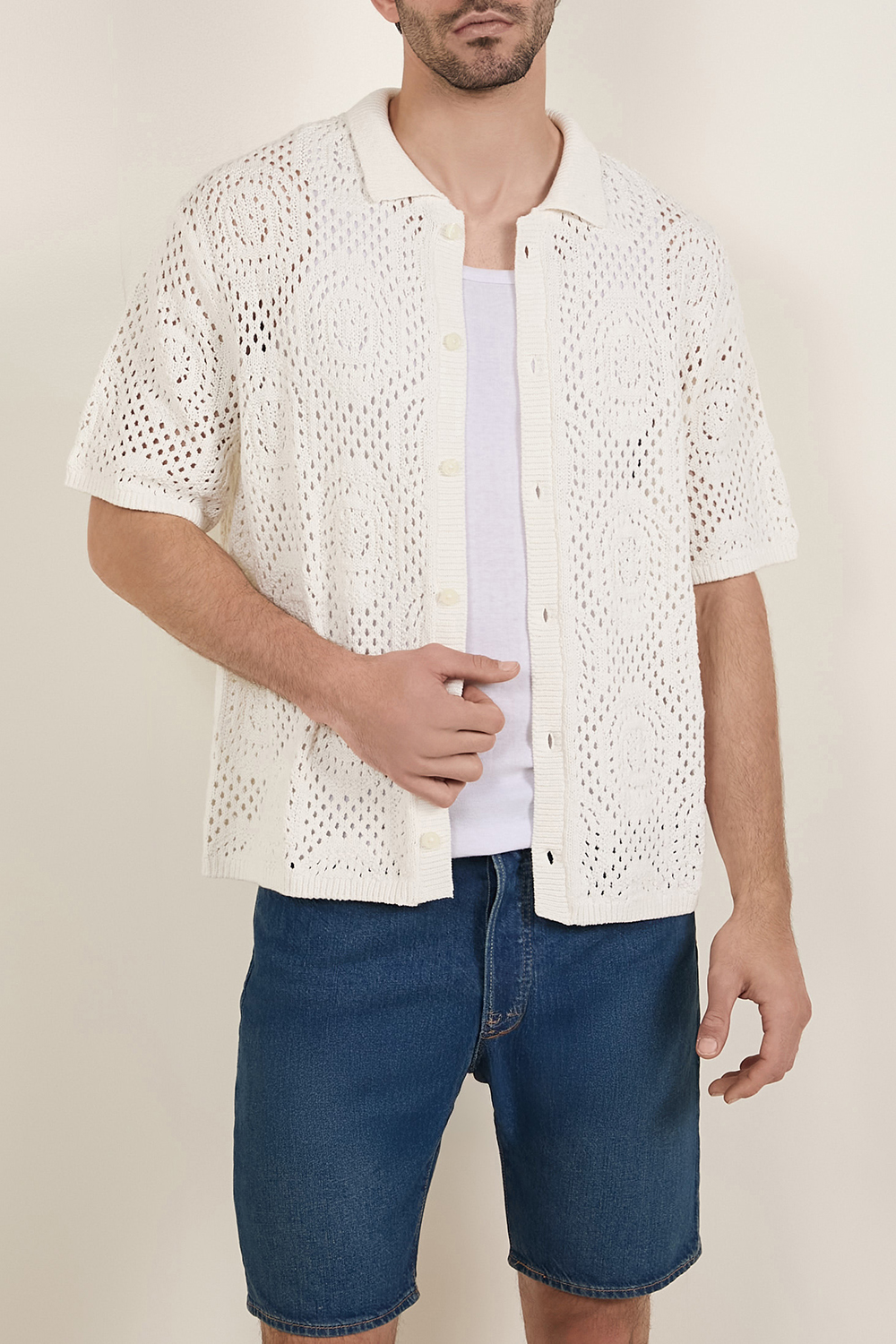 תמונת דוגמן קידמית של חולצת פולו קרושה