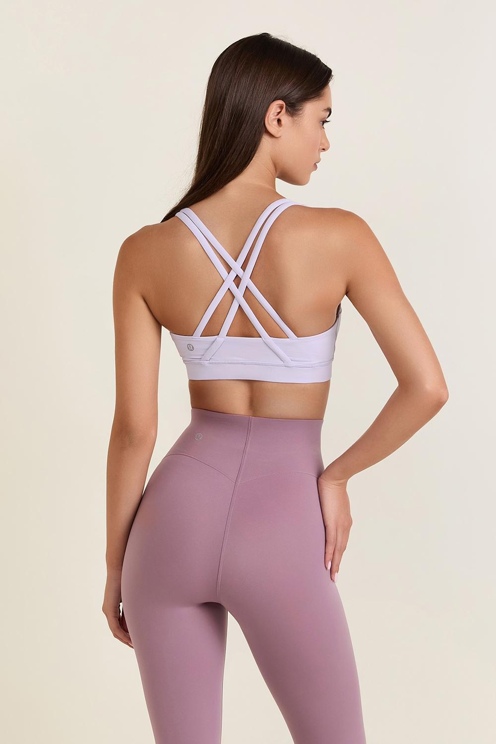 תמונת דוגמן אחורית של Energy Bra