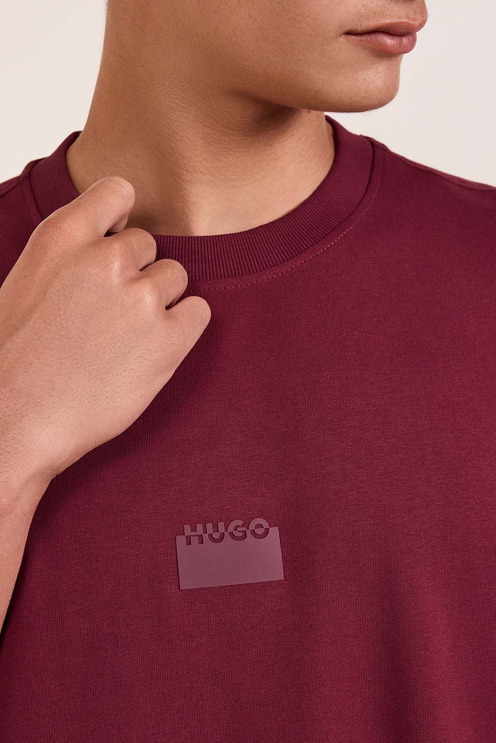 תמונת תקריב דוגמן של חולצת טי