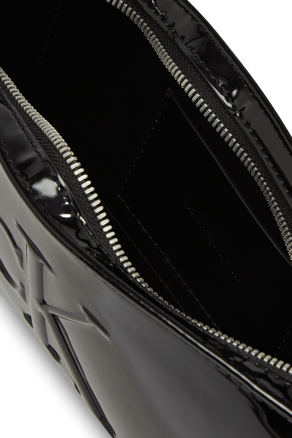 תמונת פנים של תיק כתף לכה