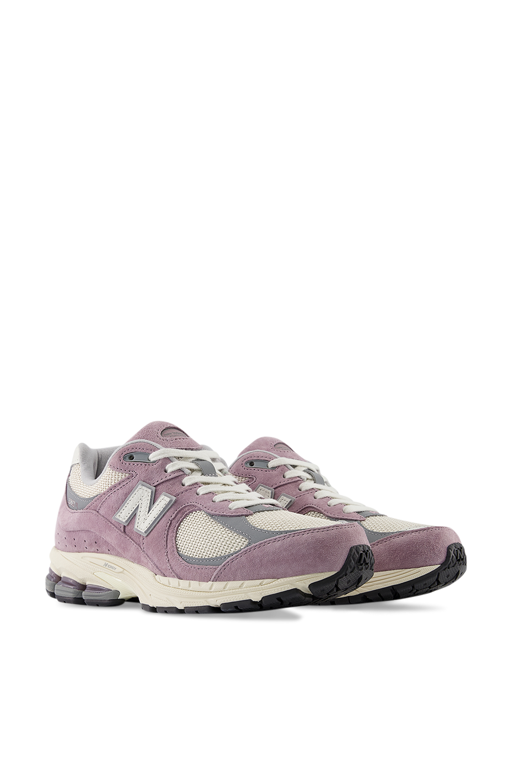 תמונת פנים של נעלי סניקרס 2002R