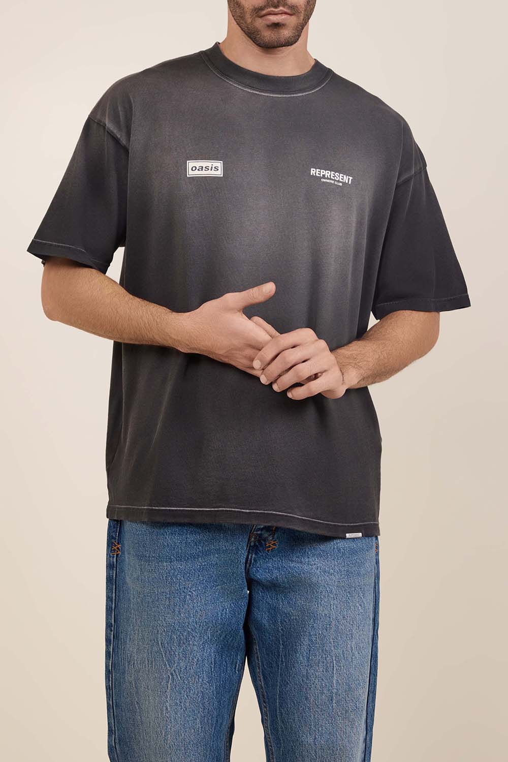 תמונת דוגמן קידמית של חולצת טי ריפרסנט x אואזיס