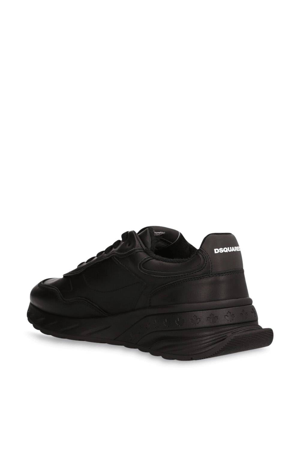 תמונה אחורית של נעלי סניקרס