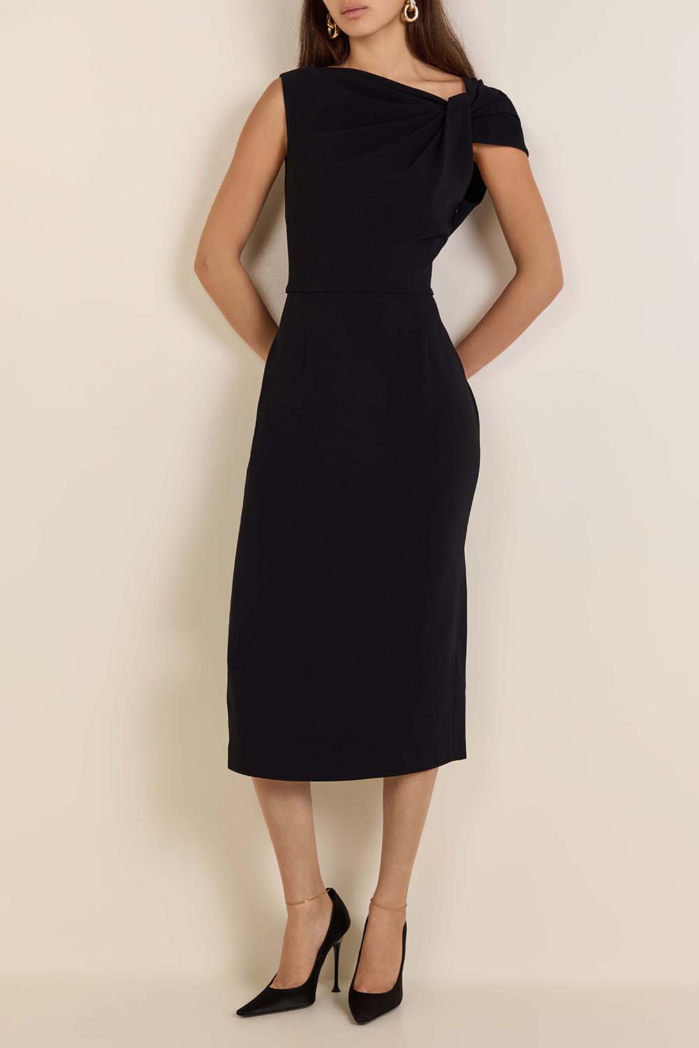 תמונת דוגמן קידמית של שמלת מידי