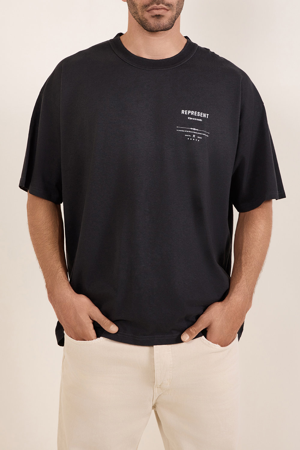 תמונת דוגמן קידמית של חולצת טי ריבר מנור