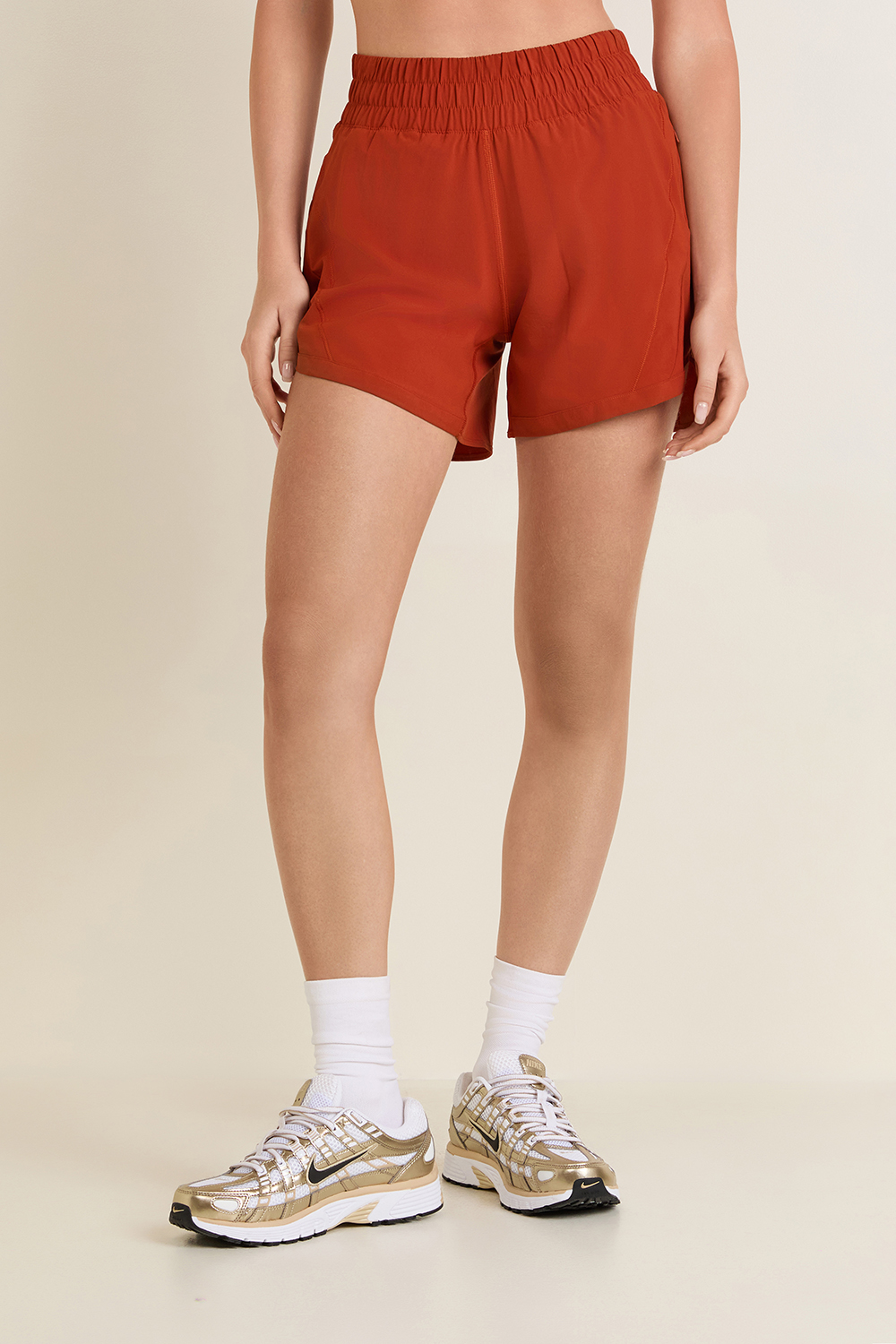 תמונת דוגמן קידמית של Track That High-Rise Lined Short 5