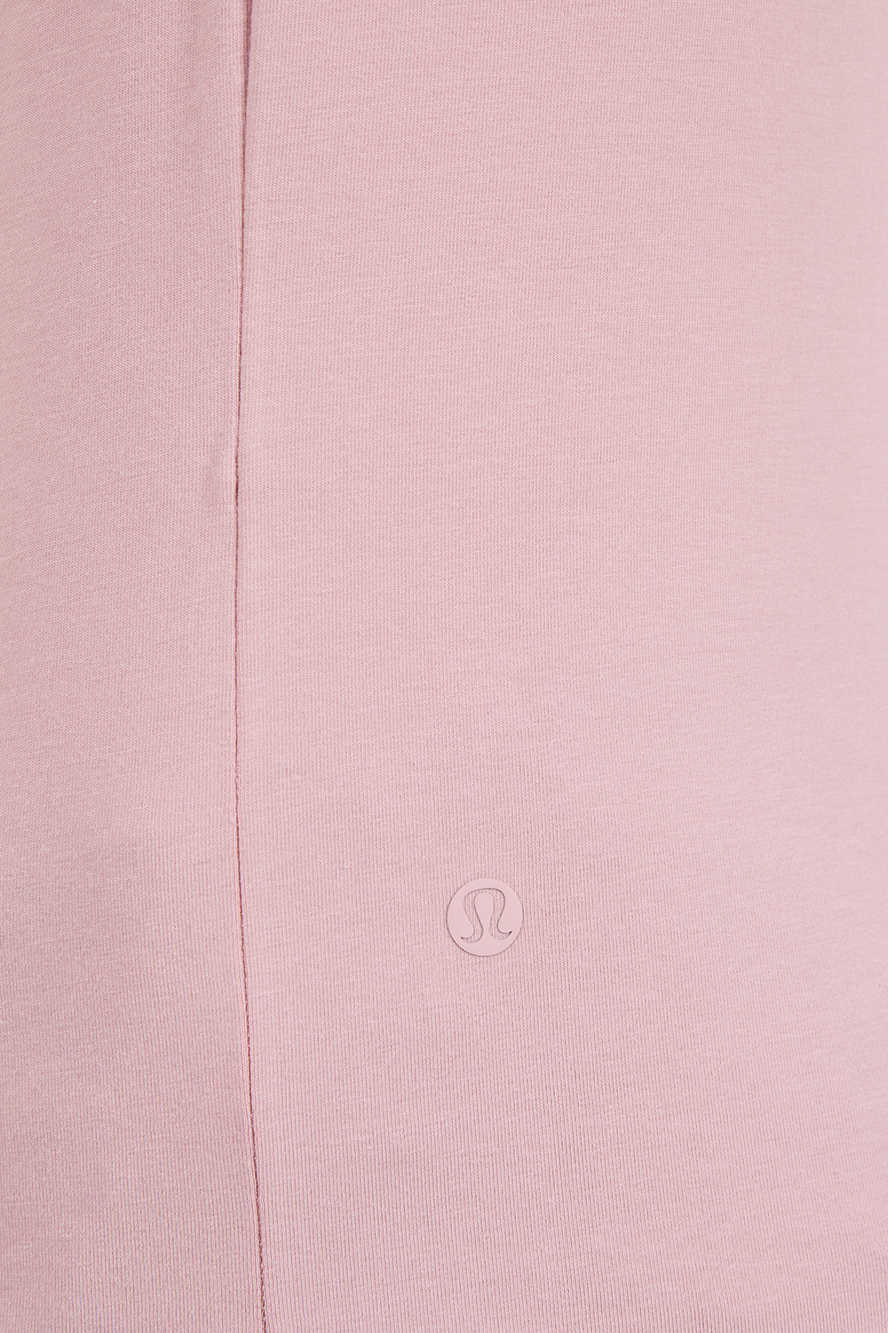 תמונת תקריב דוגמן של Organic Cotton Classic-Fit T-Shirt