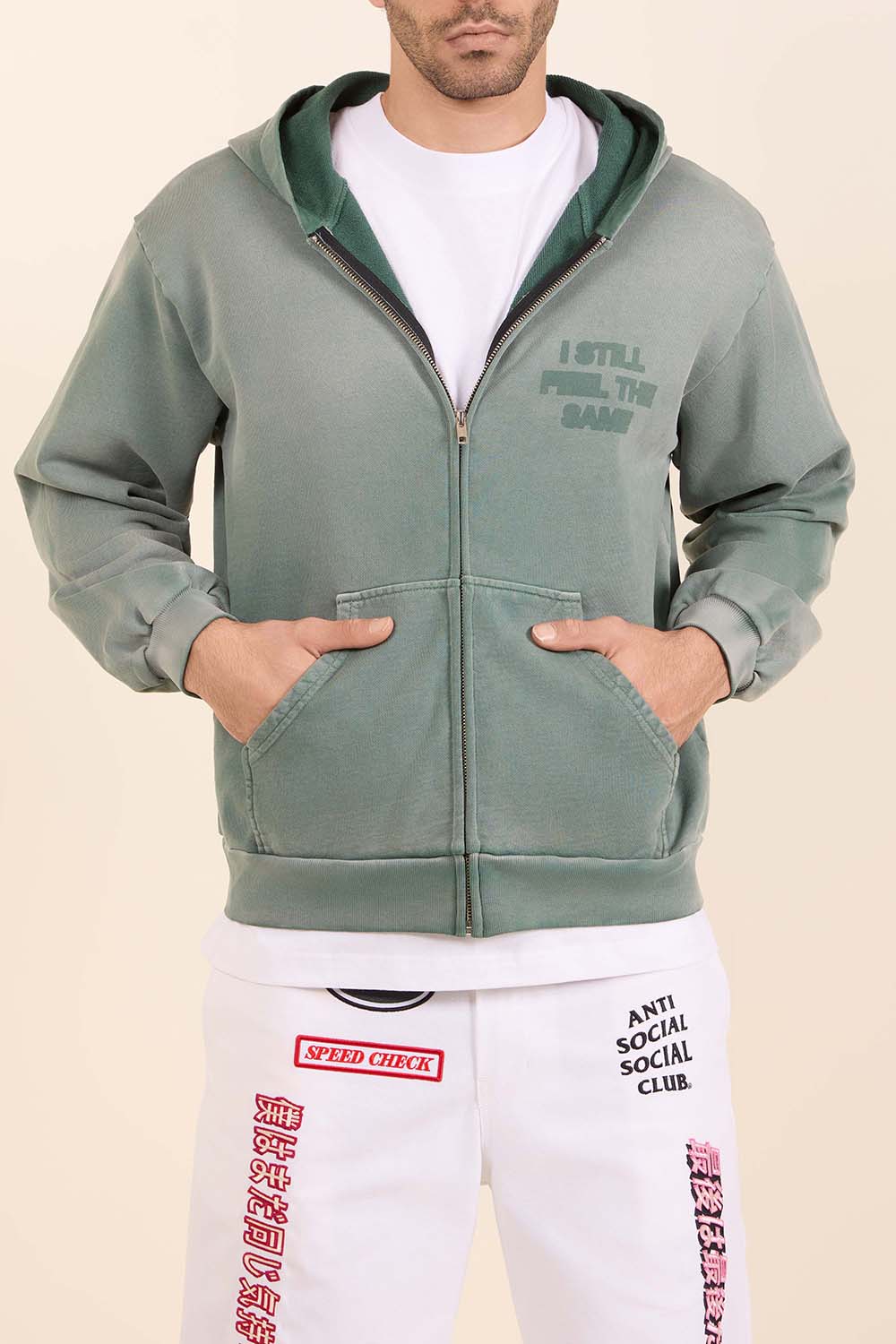 תמונת דוגמן קידמית של סווטשירט קפוצ'ון