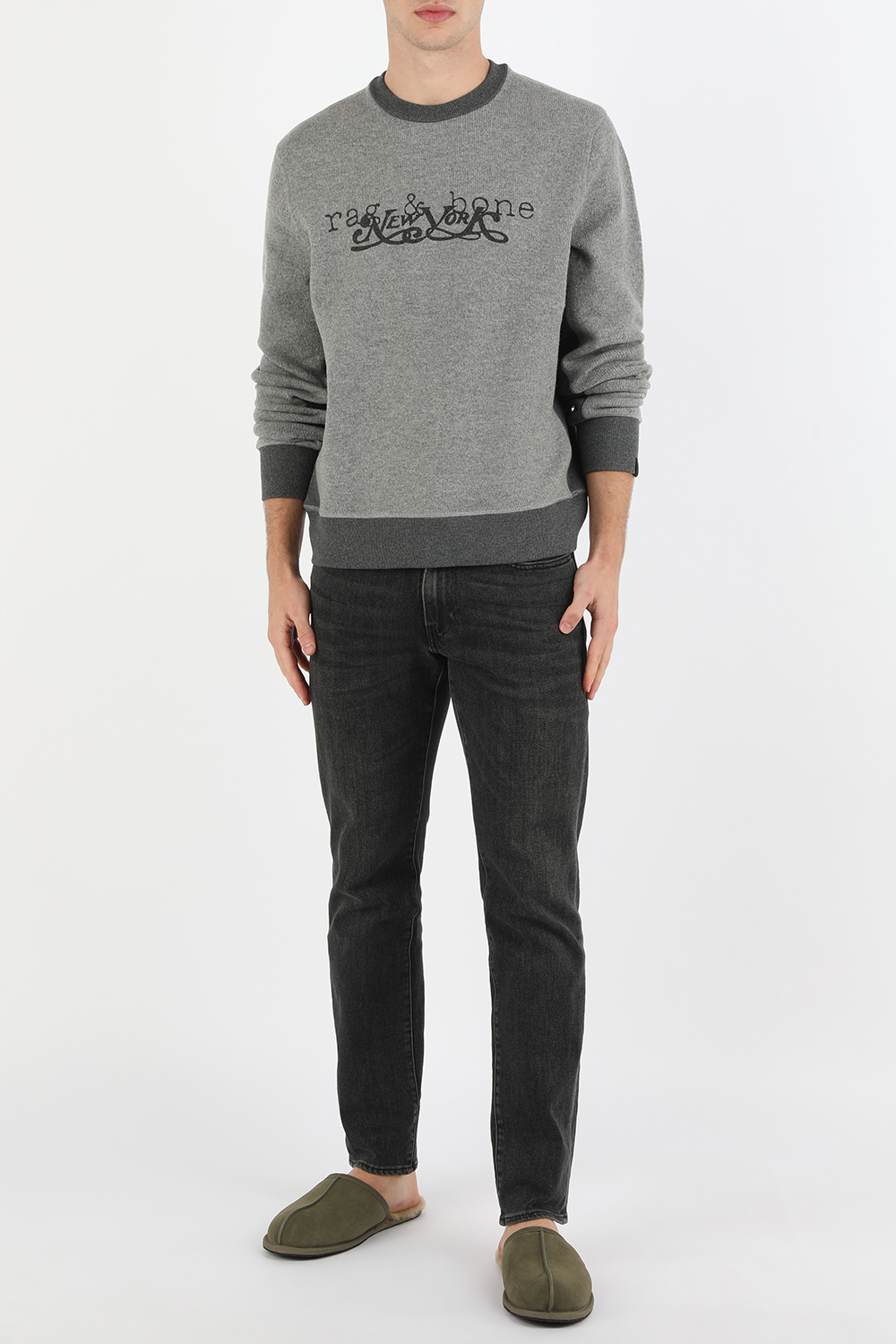 תמונת דוגמן קידמית של נעלי בית מעור בגוון ירוק