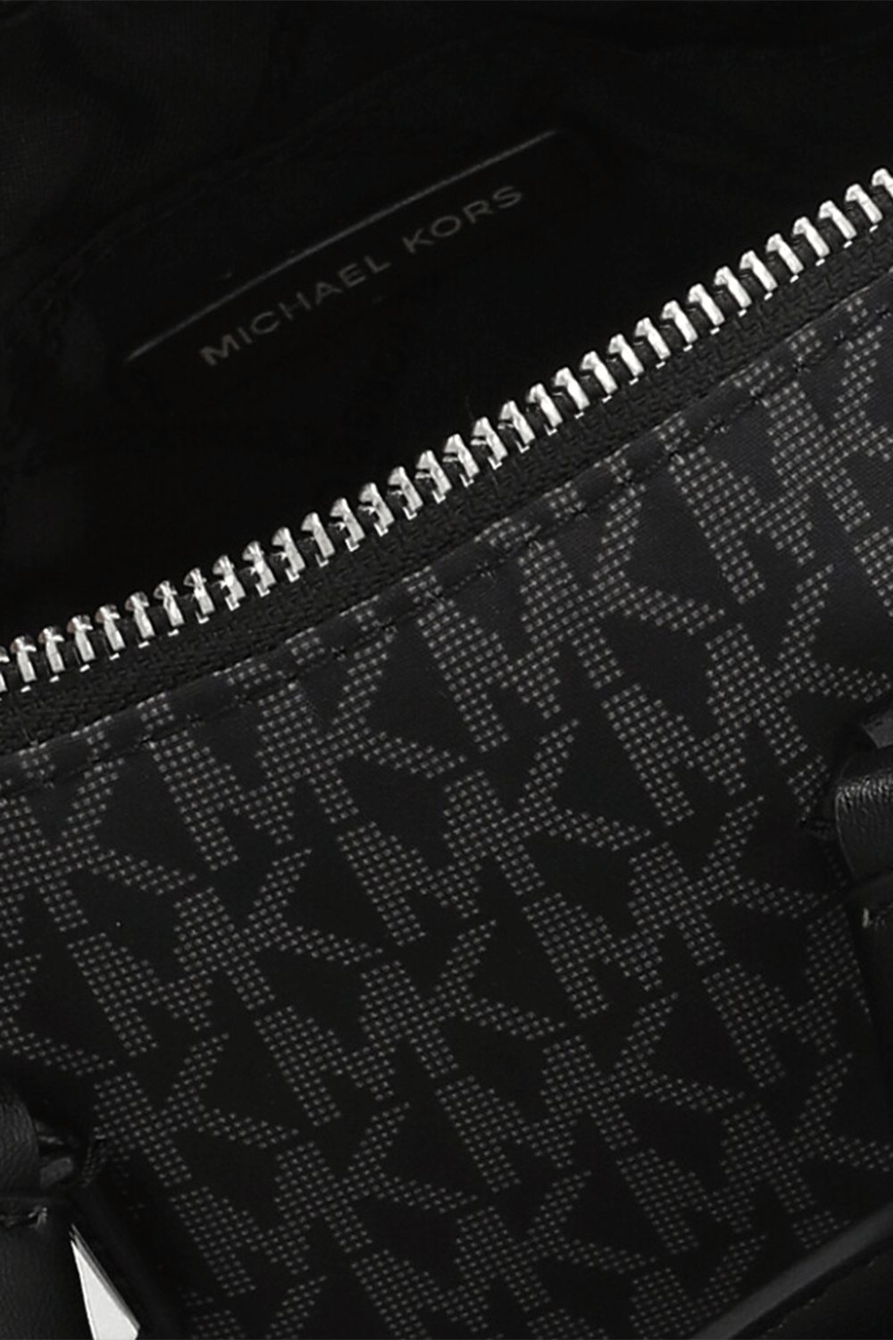 תמונת פנים של תיק קרוסבודי גרייסון סמול