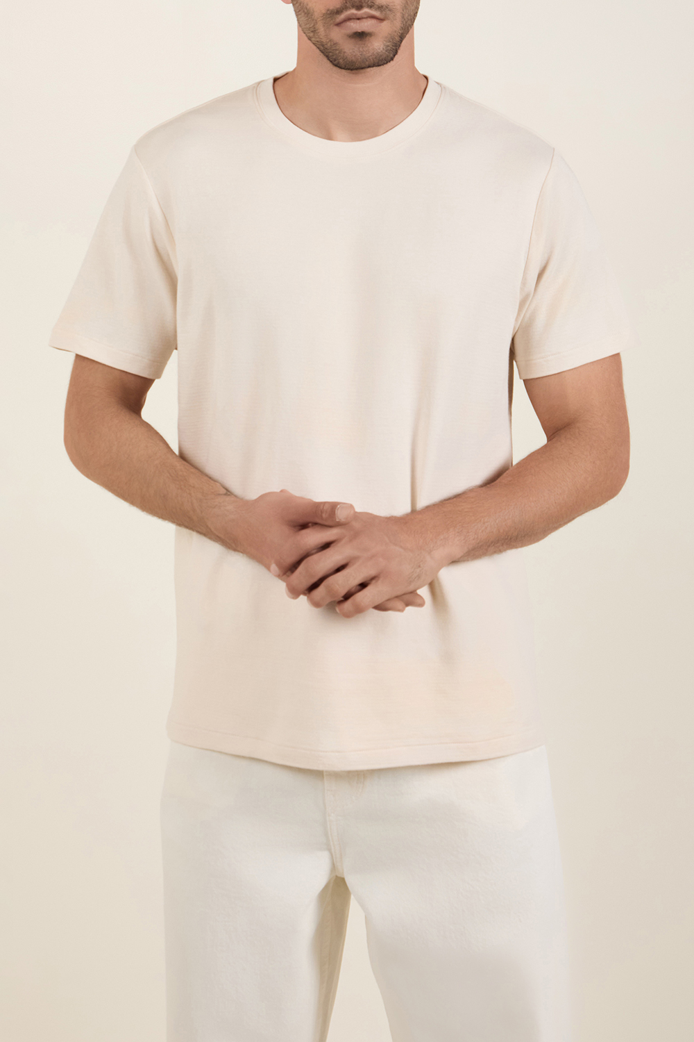 תמונת דוגמן קידמית של חולצת טי