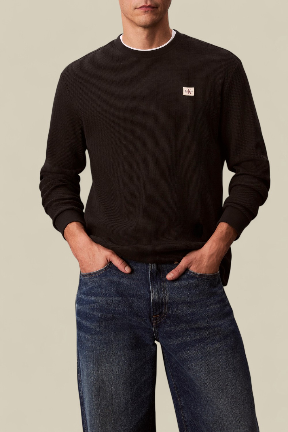 תמונת דוגמן קידמית של חולצת טי