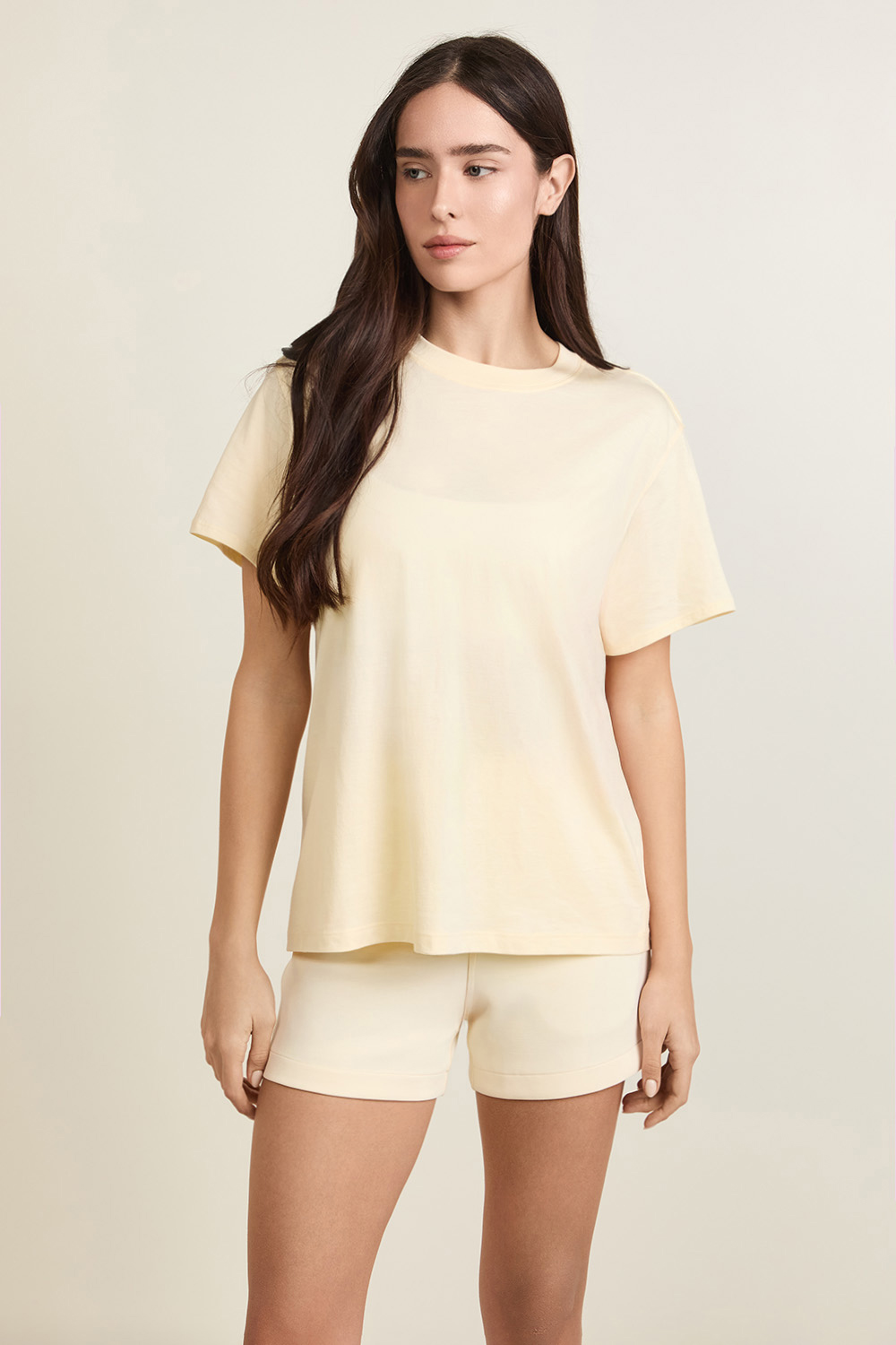 תמונת דוגמן קידמית של Classic-Fit Cotton-Blend Tee