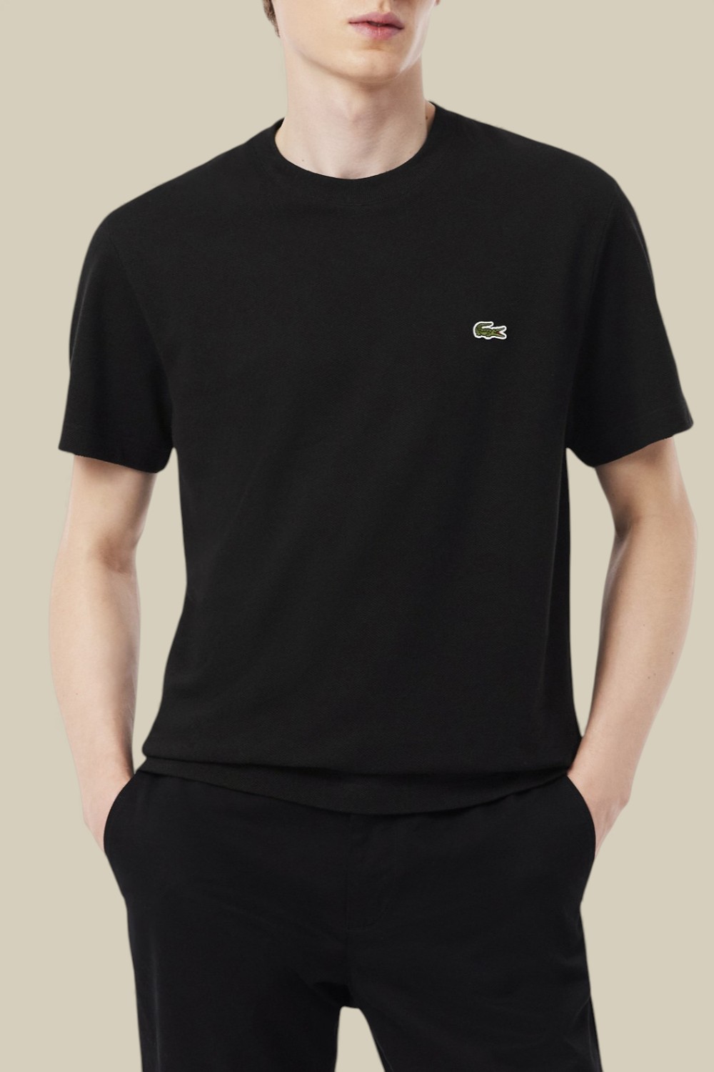 תמונת דוגמן קידמית של חולצת טי