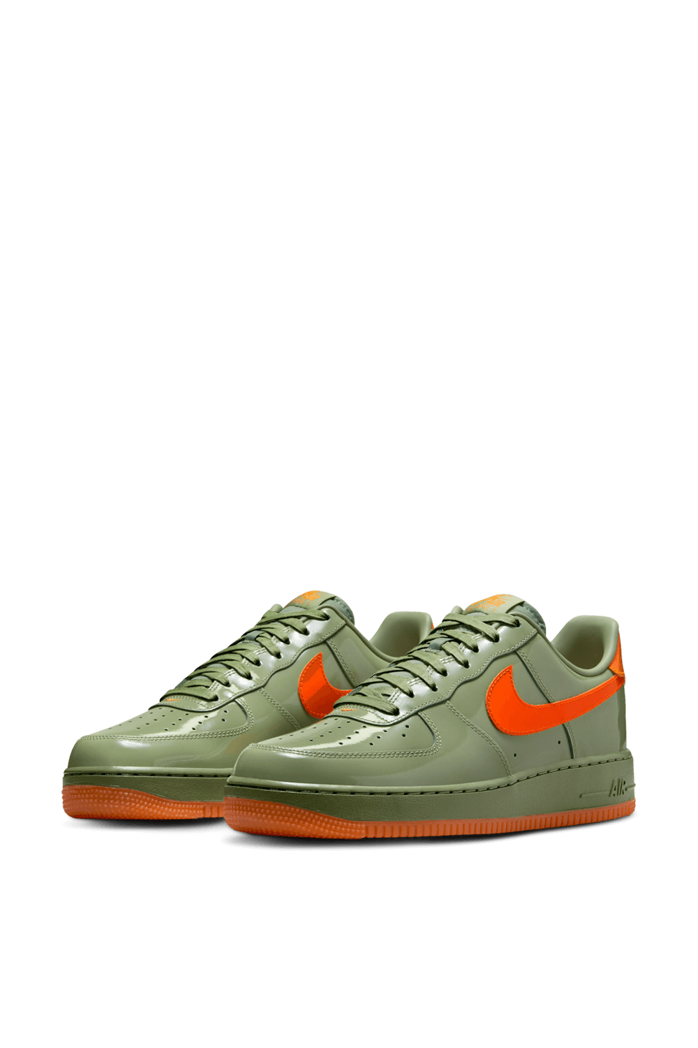 תמונת פנים של נעלי סניקרס אייר פורס 1 07 פרימיום