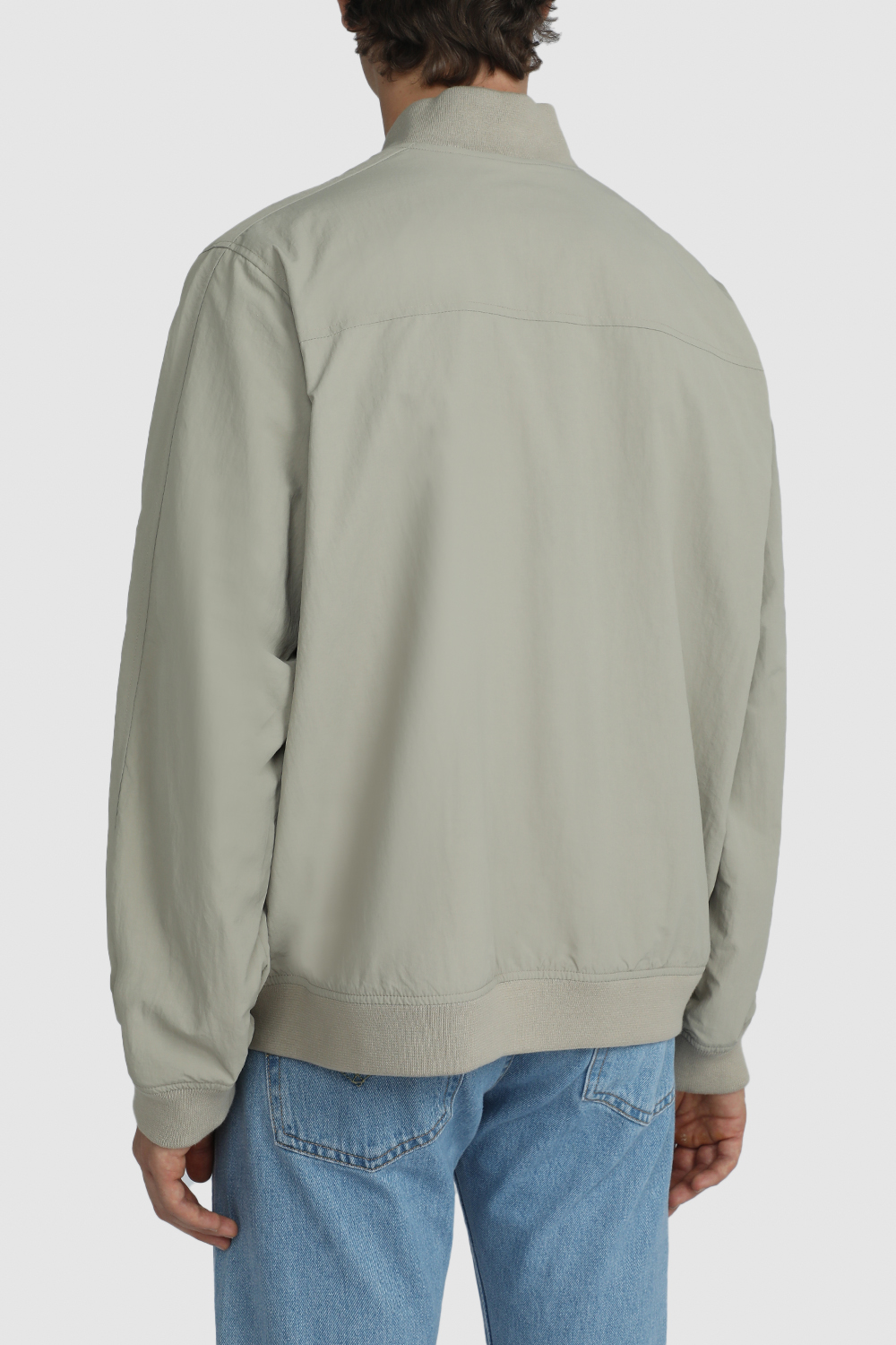 תמונת דוגמן אחורית של ז`קט פלייט