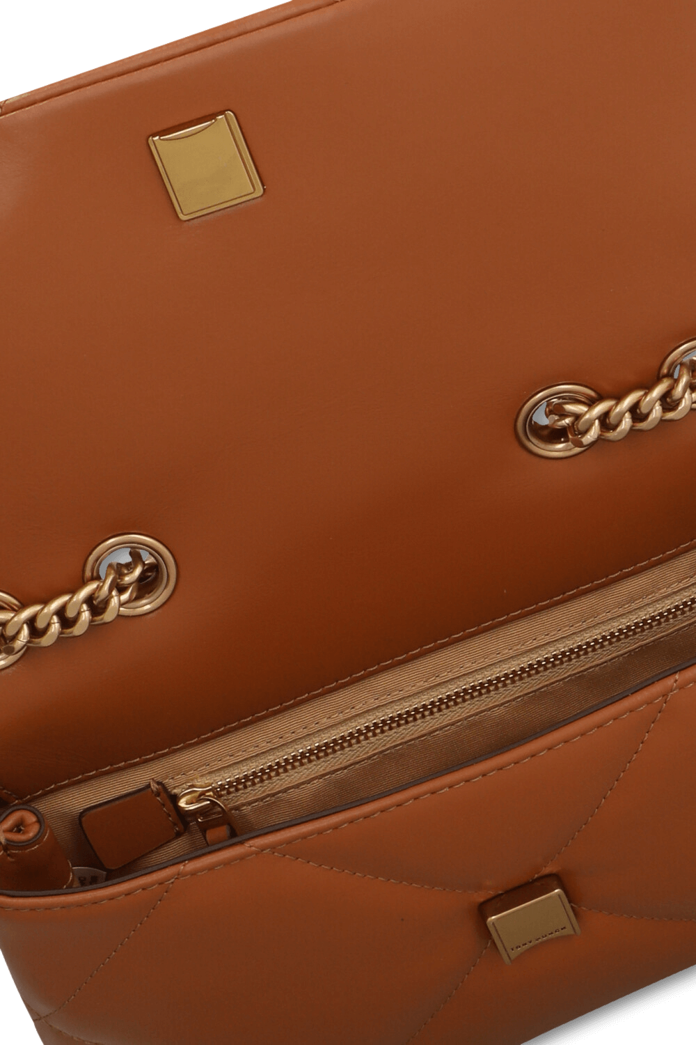 תמונת פנים של תיק כתף קירה קווילט סמול