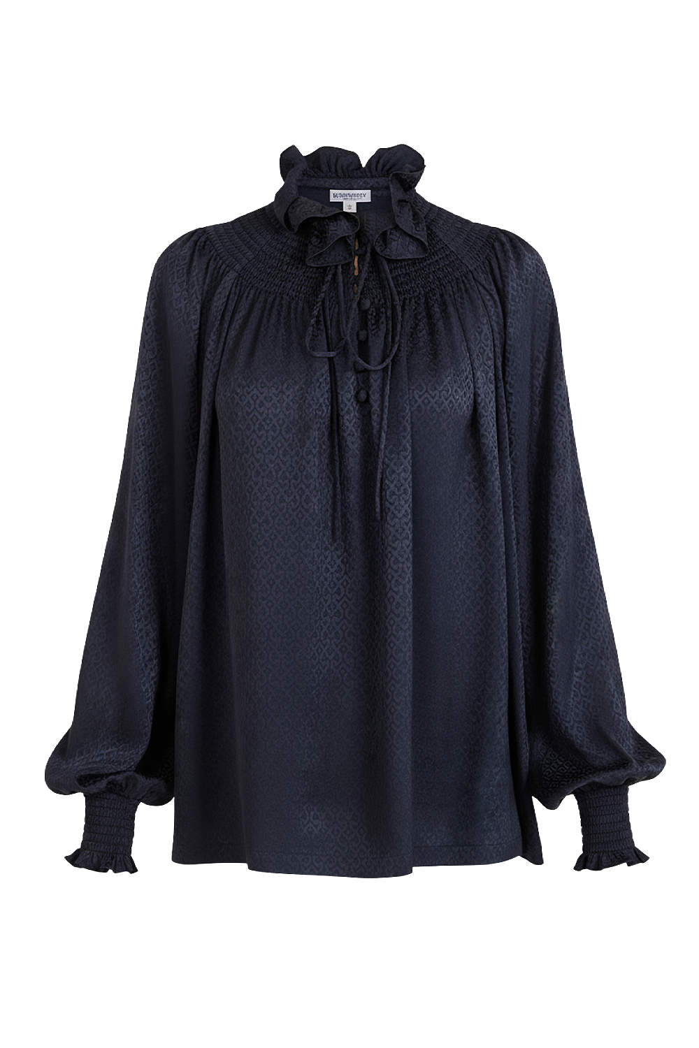 תמונה קידמית של חולצה רומנטית