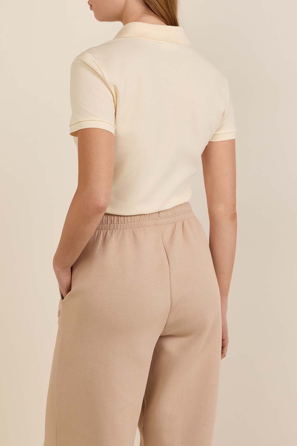 תמונת דוגמן אחורית של חולצת פולו  L.12.D