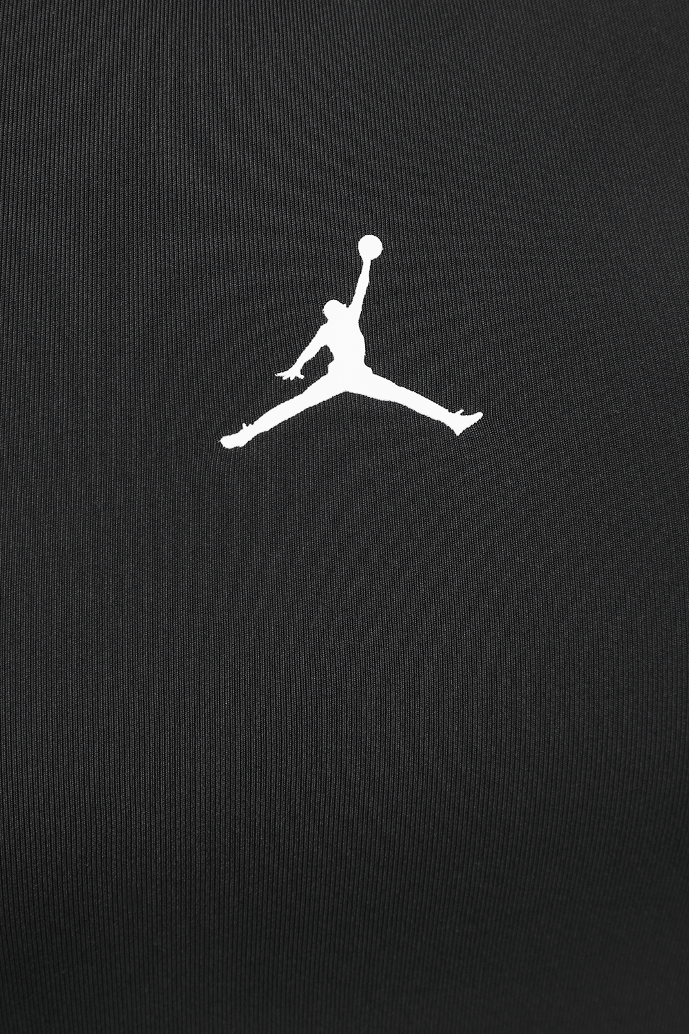 תמונת תקריב של חזיית ספורט ג'ורדן