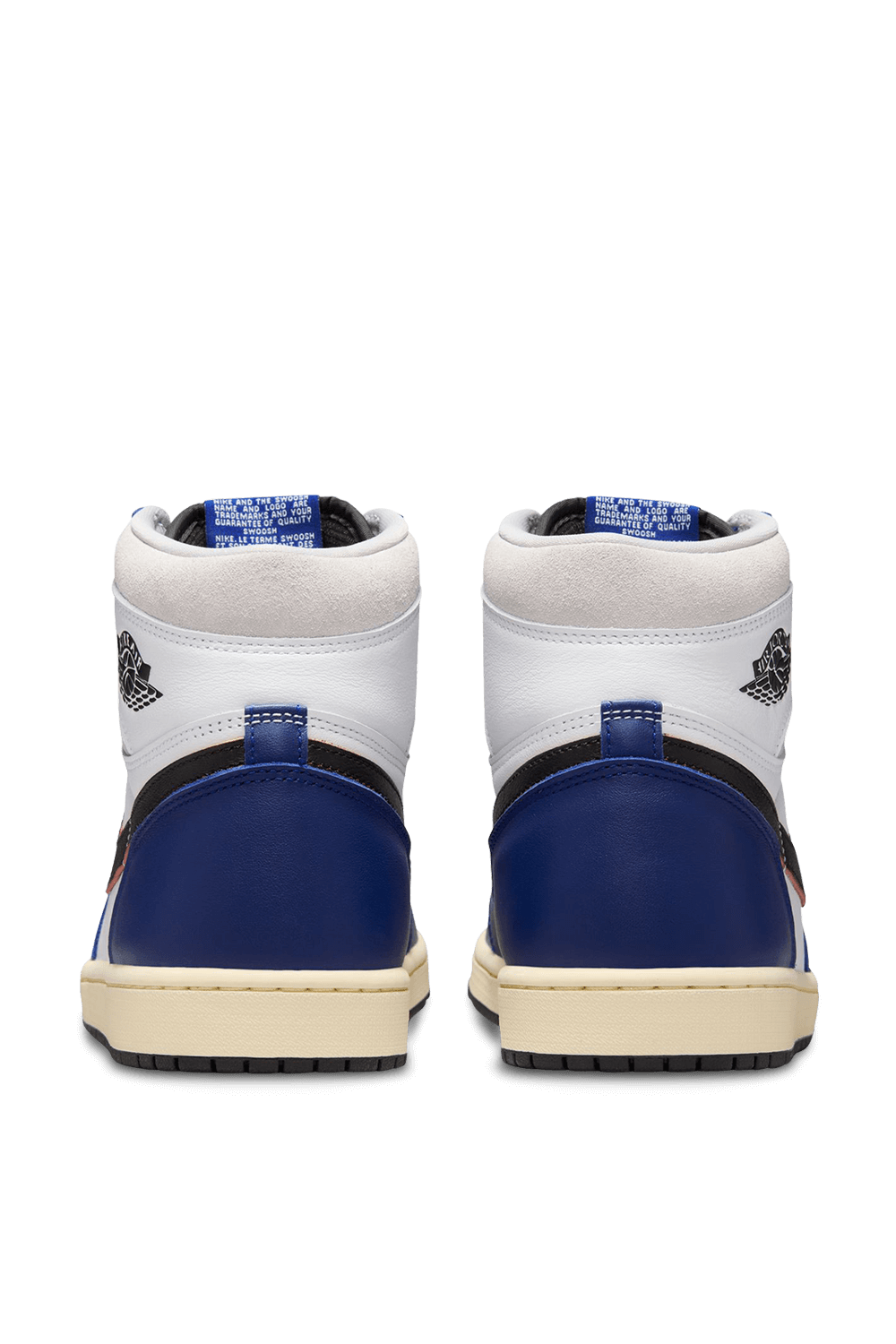 תמונה אחורית של נעלי סניקרס אייר ג'ורדן 1 רטרו