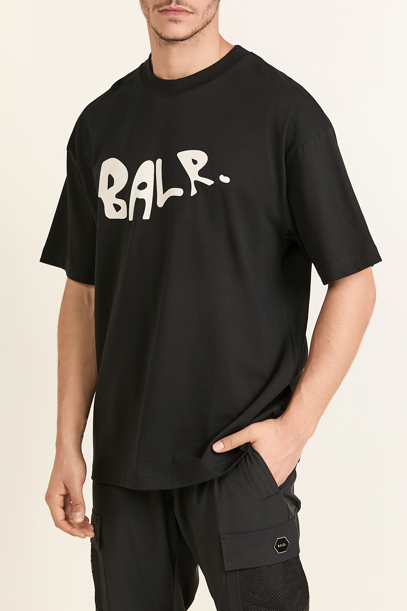 תמונת דוגמן קידמית של חולצת טי גרפיטי