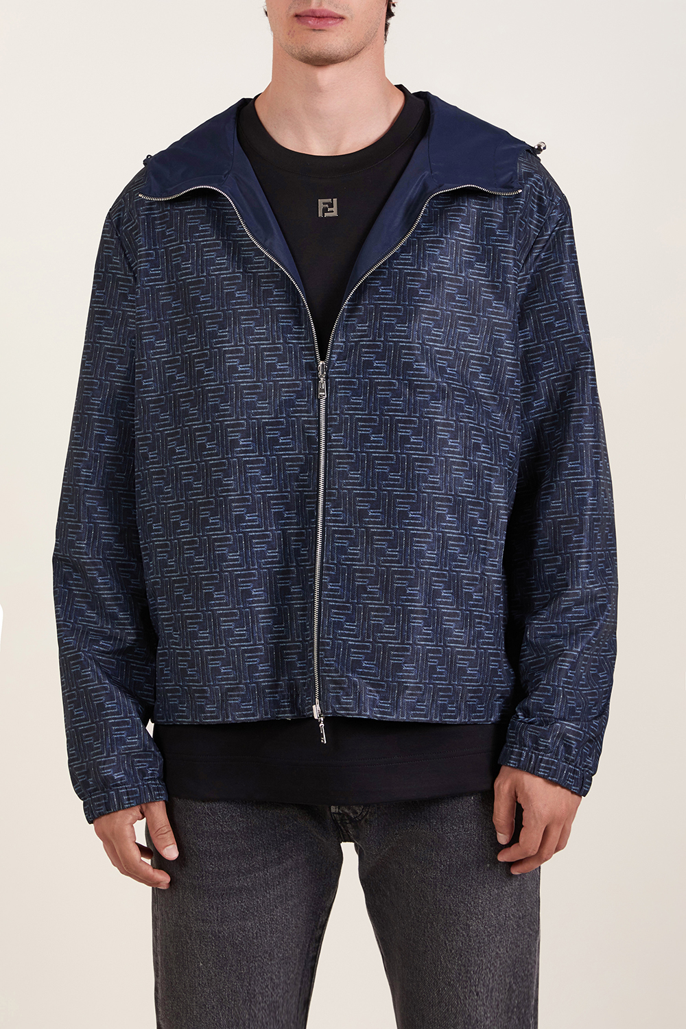 תמונת דוגמן קידמית של ז'קט רוח דו צדדי