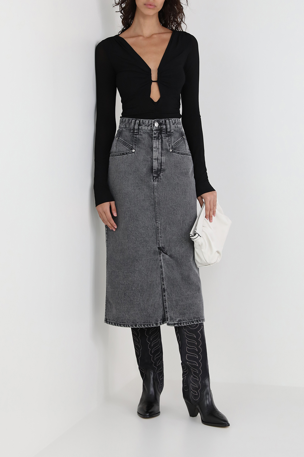 תמונת דוגמן קידמית של מגפי בוקרים ליילה