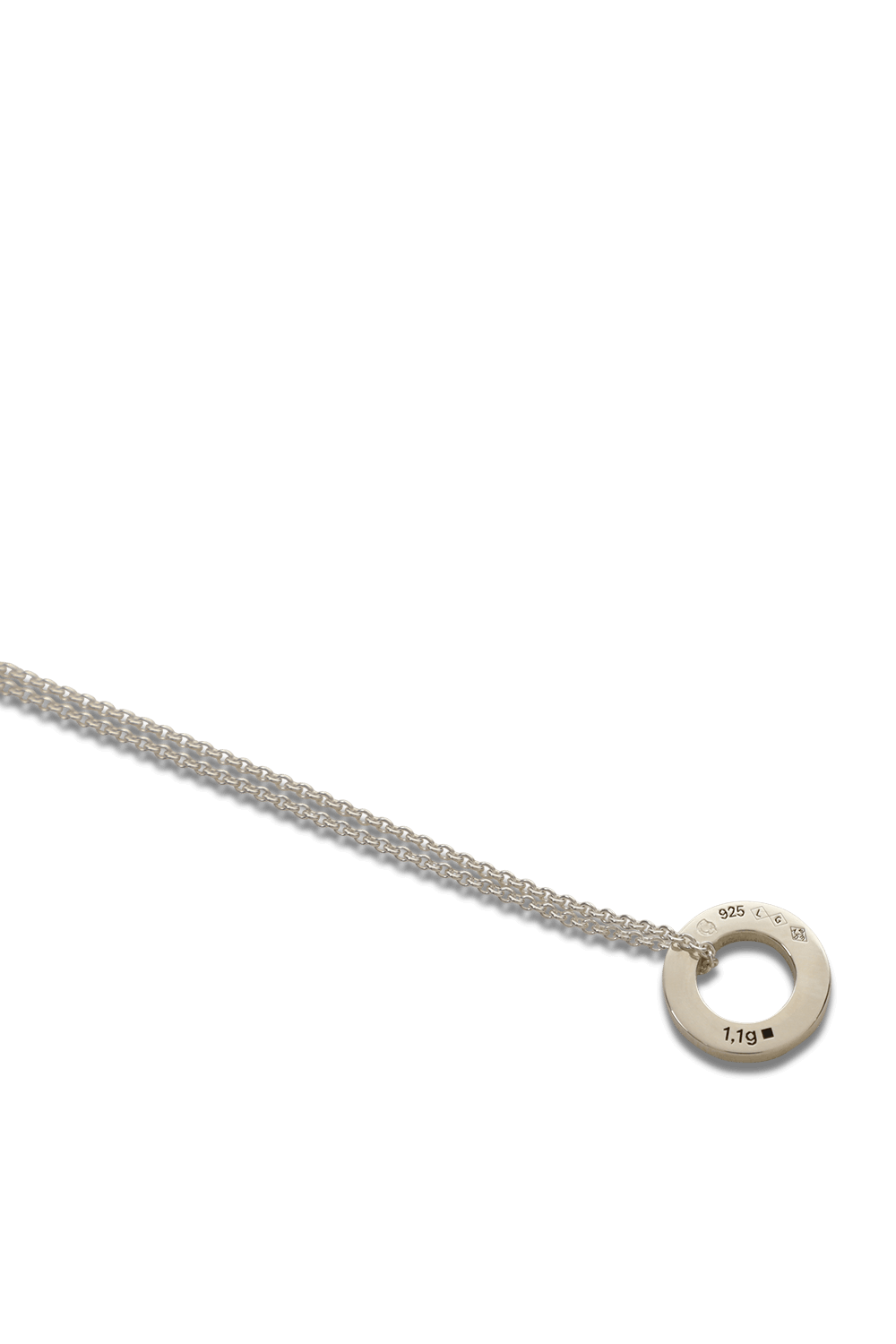 תמונת תקריב של שרשרת עיגול 1.1 גרם מכסף סטרלינג