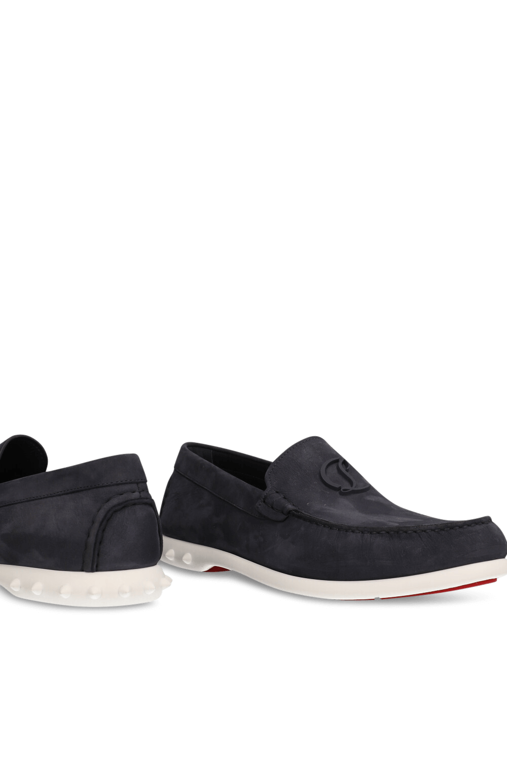 תמונת תקריב של נעלי מוקסינים