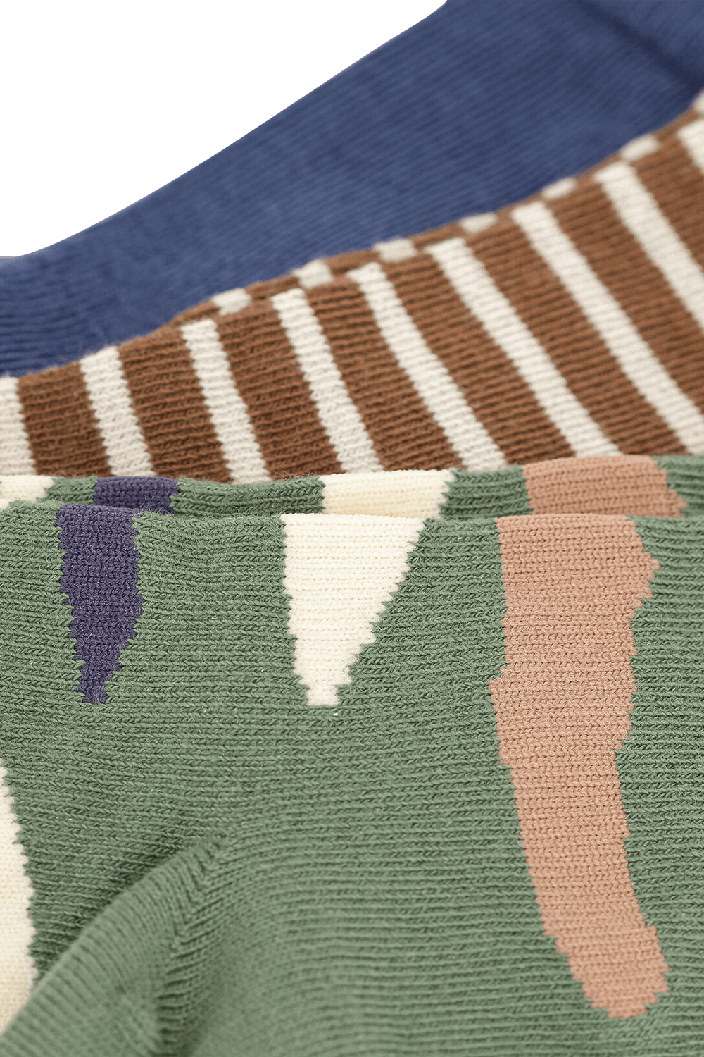 תמונה אחורית של מארז שלושה גרבי ג'רזי בטקסטורות שונות - גילאי 4-16