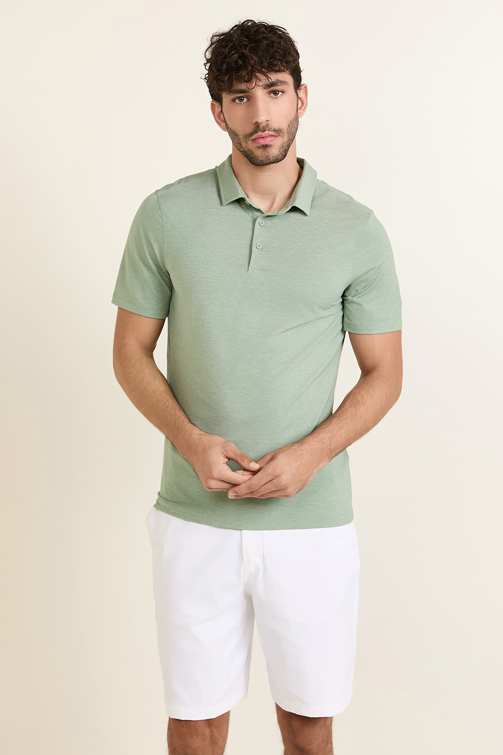 תמונת דוגמן קידמית של Evolution Short-Sleeve Polo