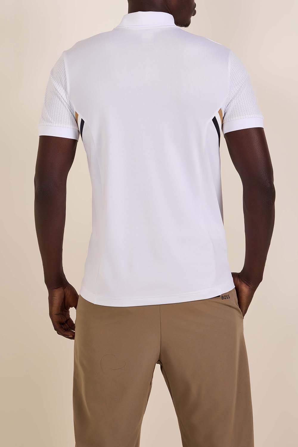 תמונת דוגמן אחורית של חולצת פולו אקטיב