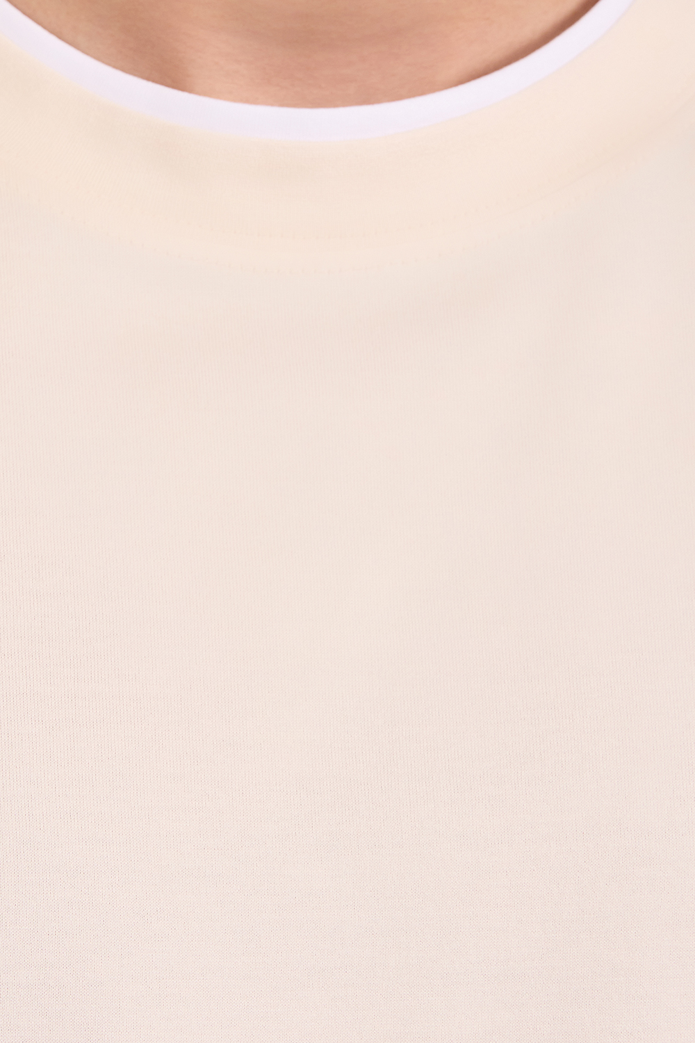 תמונת תקריב דוגמן של חולצת טי