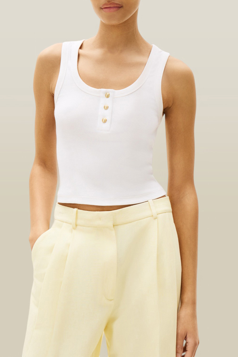 תמונת דוגמן קידמית של גופייה