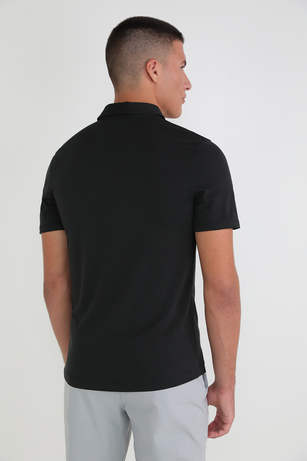 תמונת דוגמן אחורית של Evolution Short-Sleeve Polo Shirt