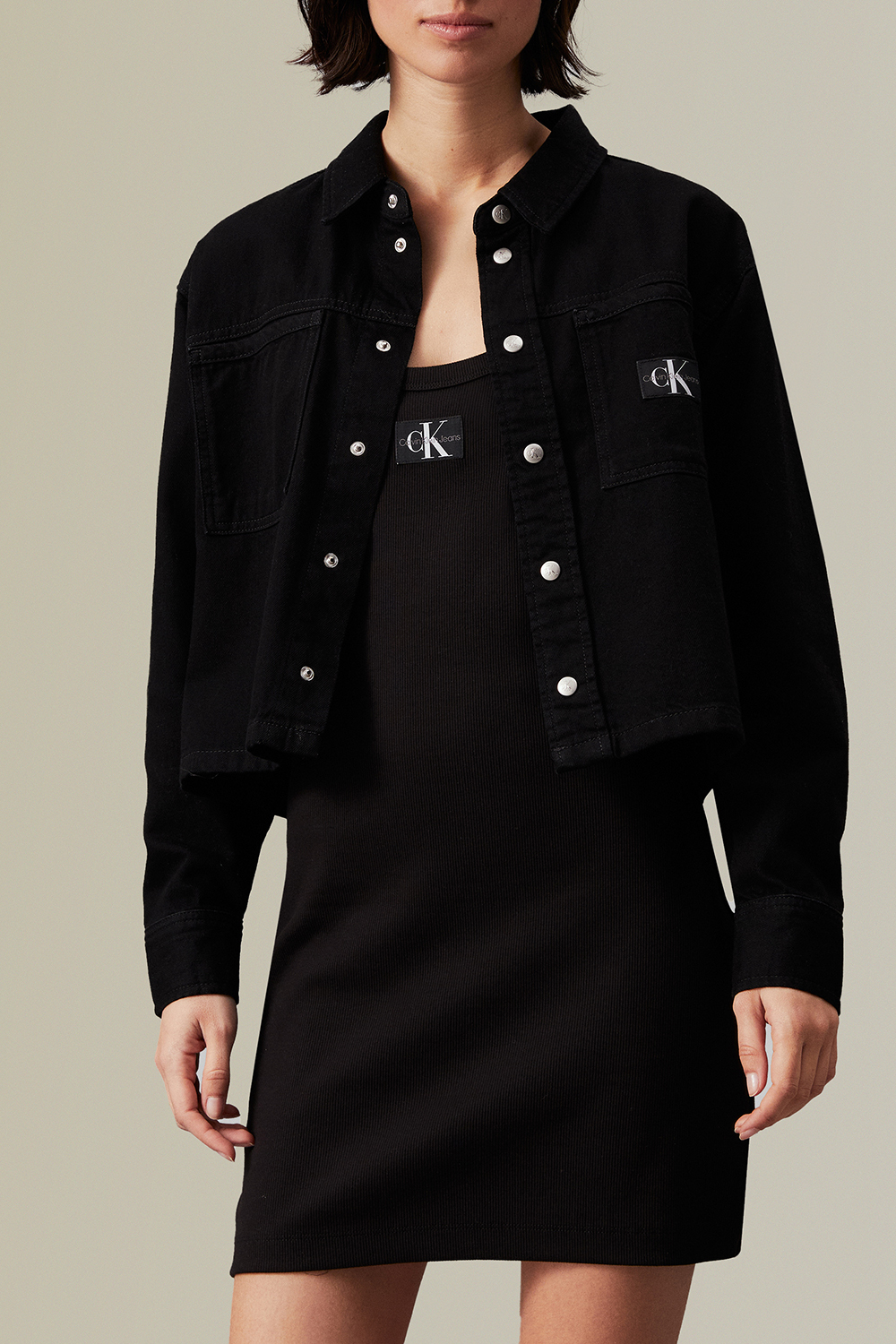 תמונת דוגמן קידמית של חולצת ז'קט ג'ינס