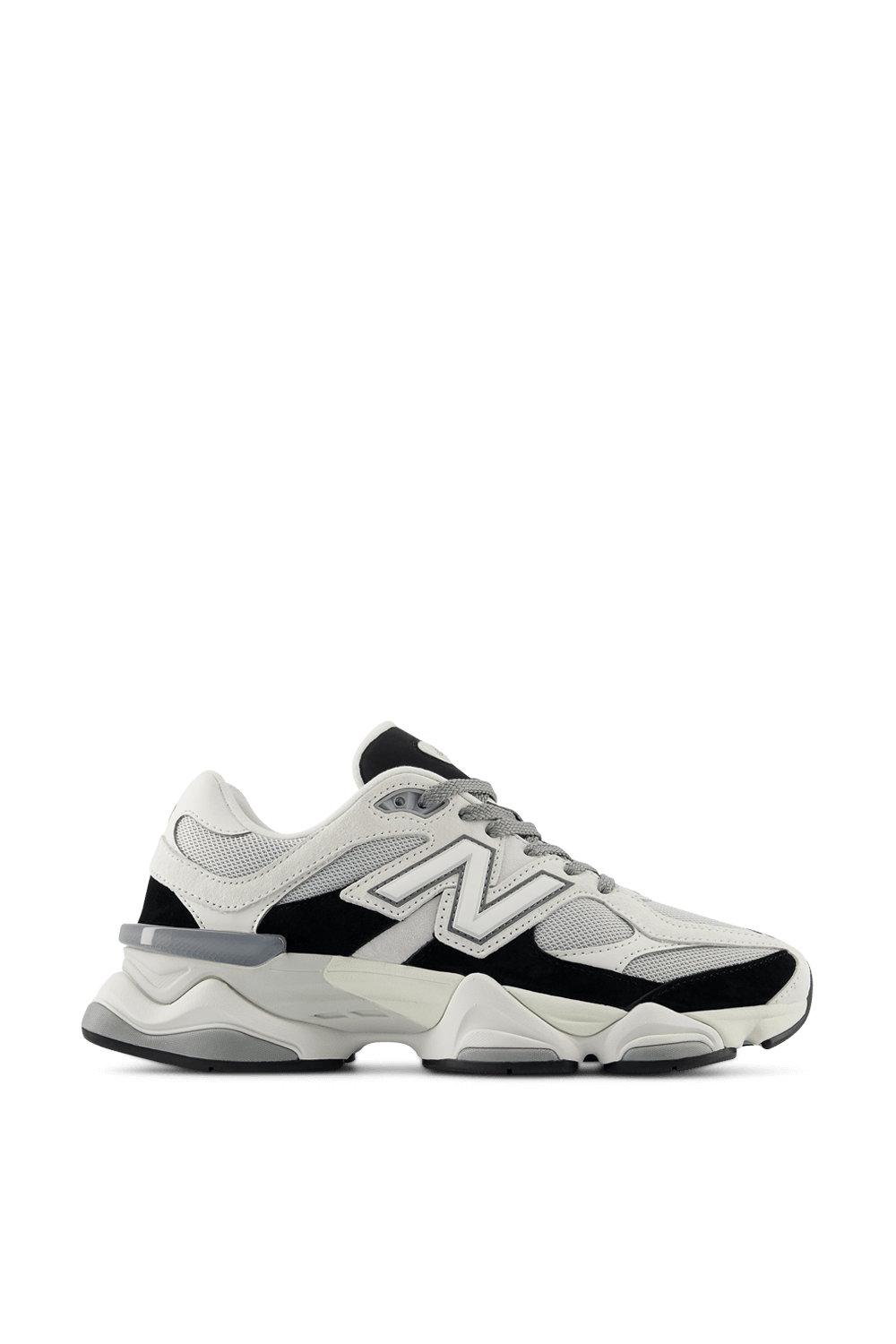 תמונה קידמית של נעלי סניקרס 9060