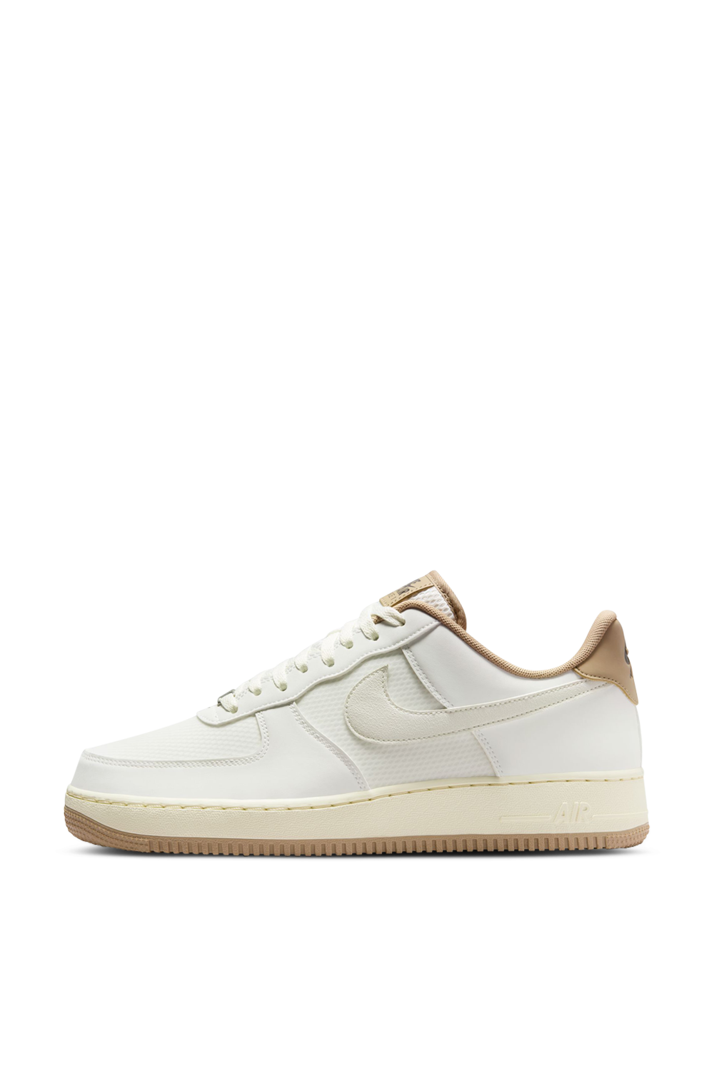 תמונה אחורית של נעלי סניקרס אייר פורס 1