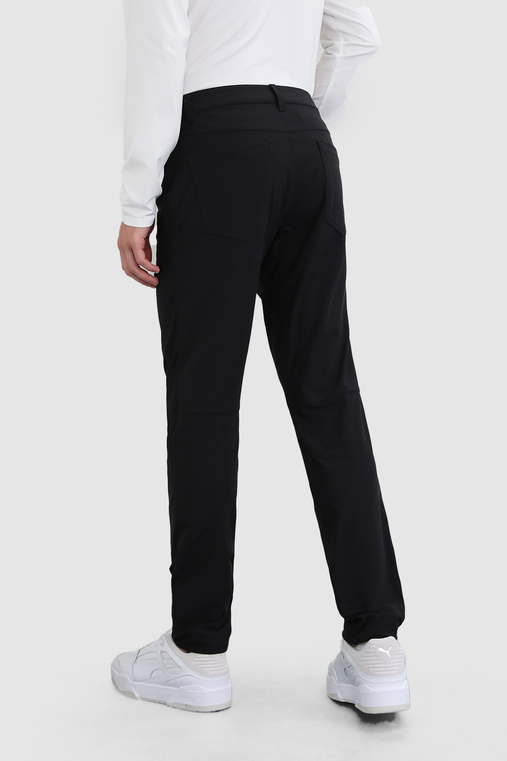 תמונת דוגמן אחורית של ABC Slim-Fit Pant 34"