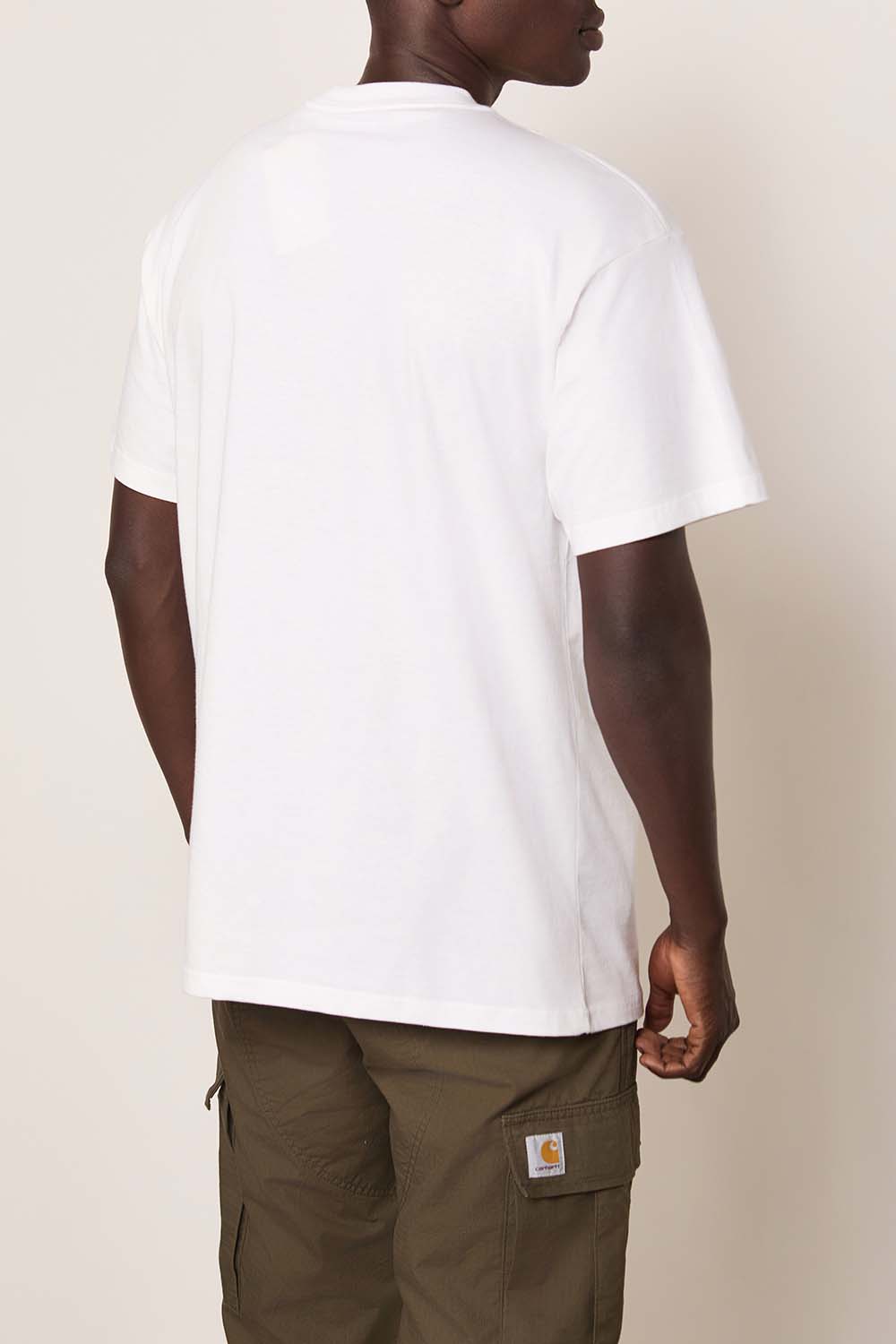 תמונת תקריב דוגמן של חולצת טי