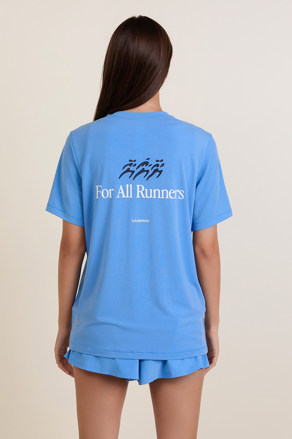 תמונת דוגמן אחורית של Jersey Training Short-Sleeve Run Graphic