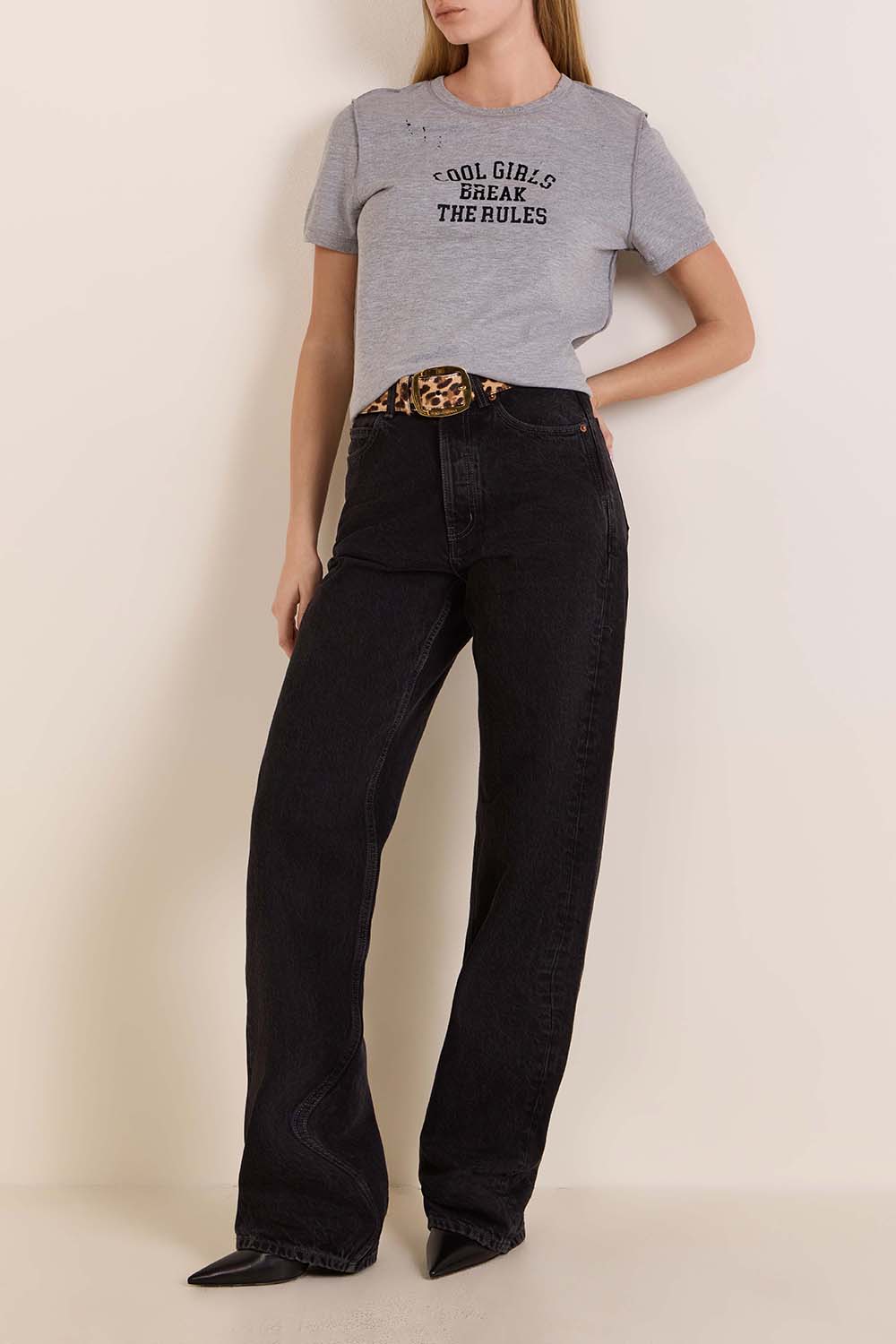 תמונת דוגמן קידמית של חגורת עור