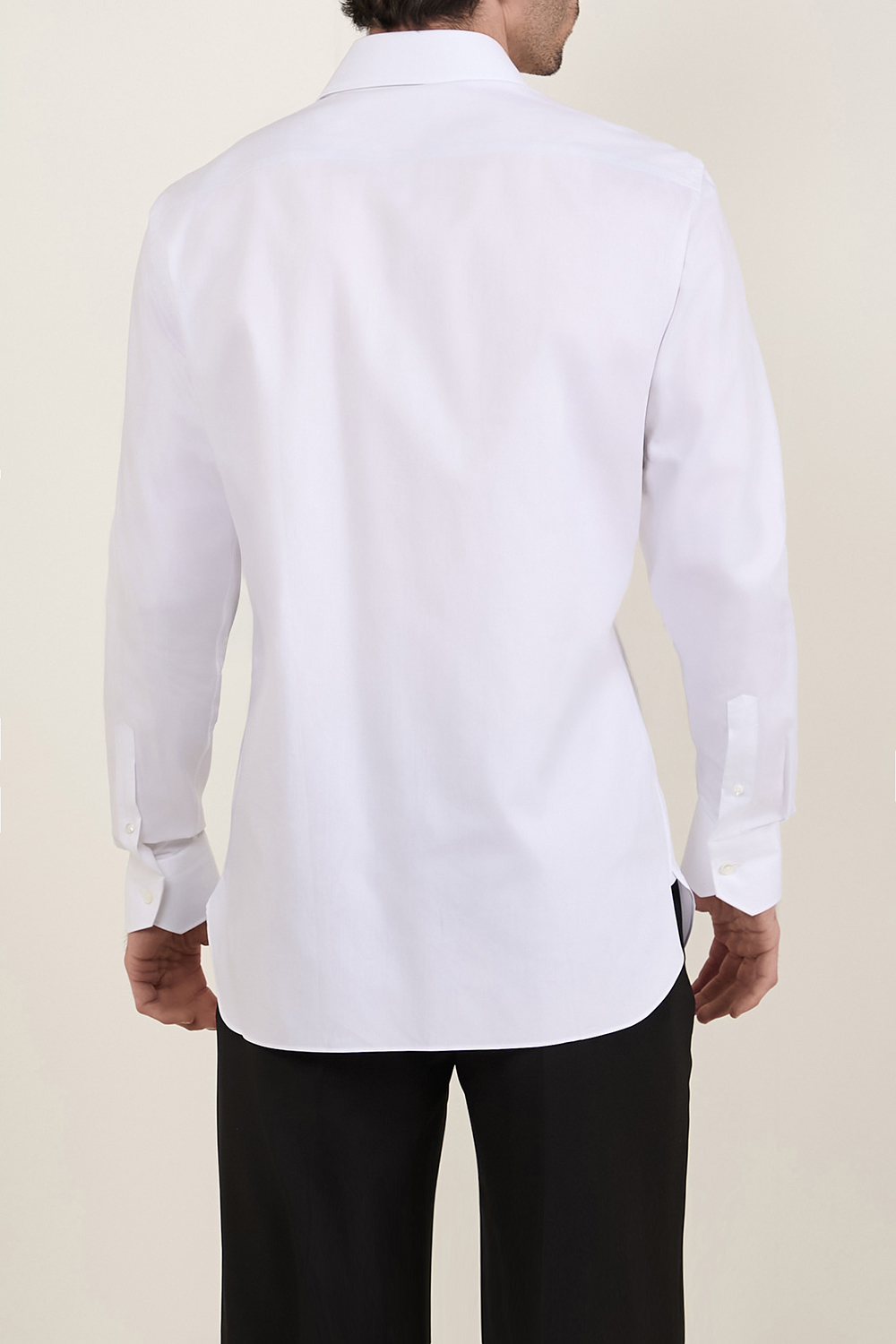 תמונת דוגמן אחורית של חולצת כפתורים