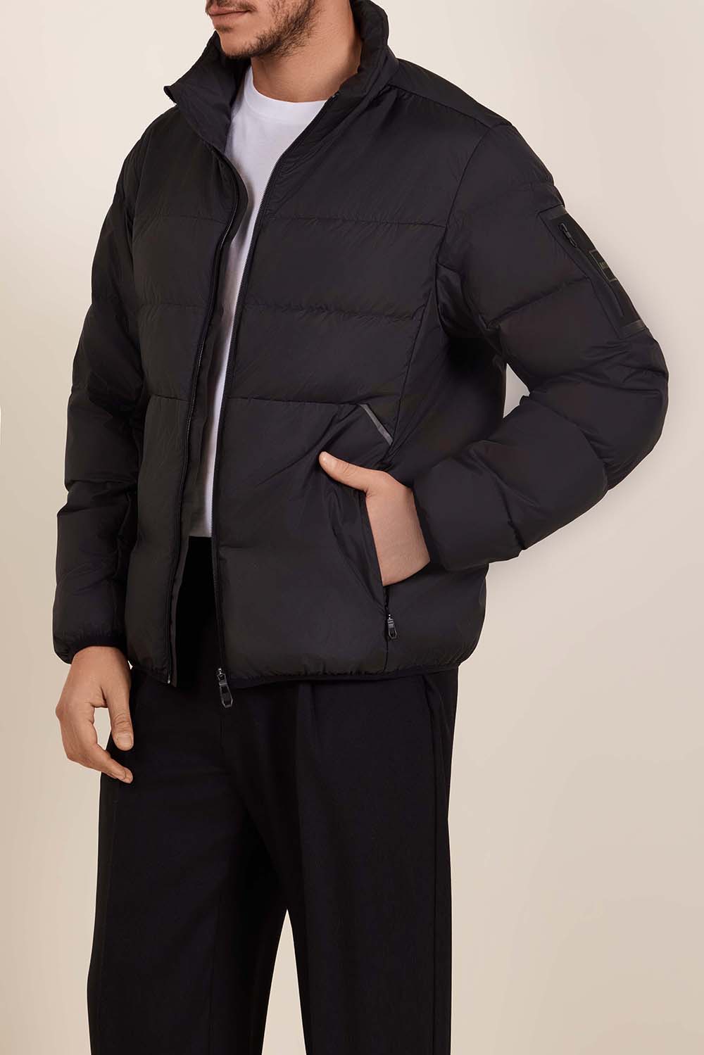 תמונת דוגמן קידמית של מעיל פוך