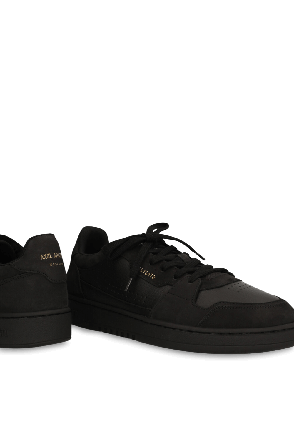 תמונת תקריב של נעלי סניקרס