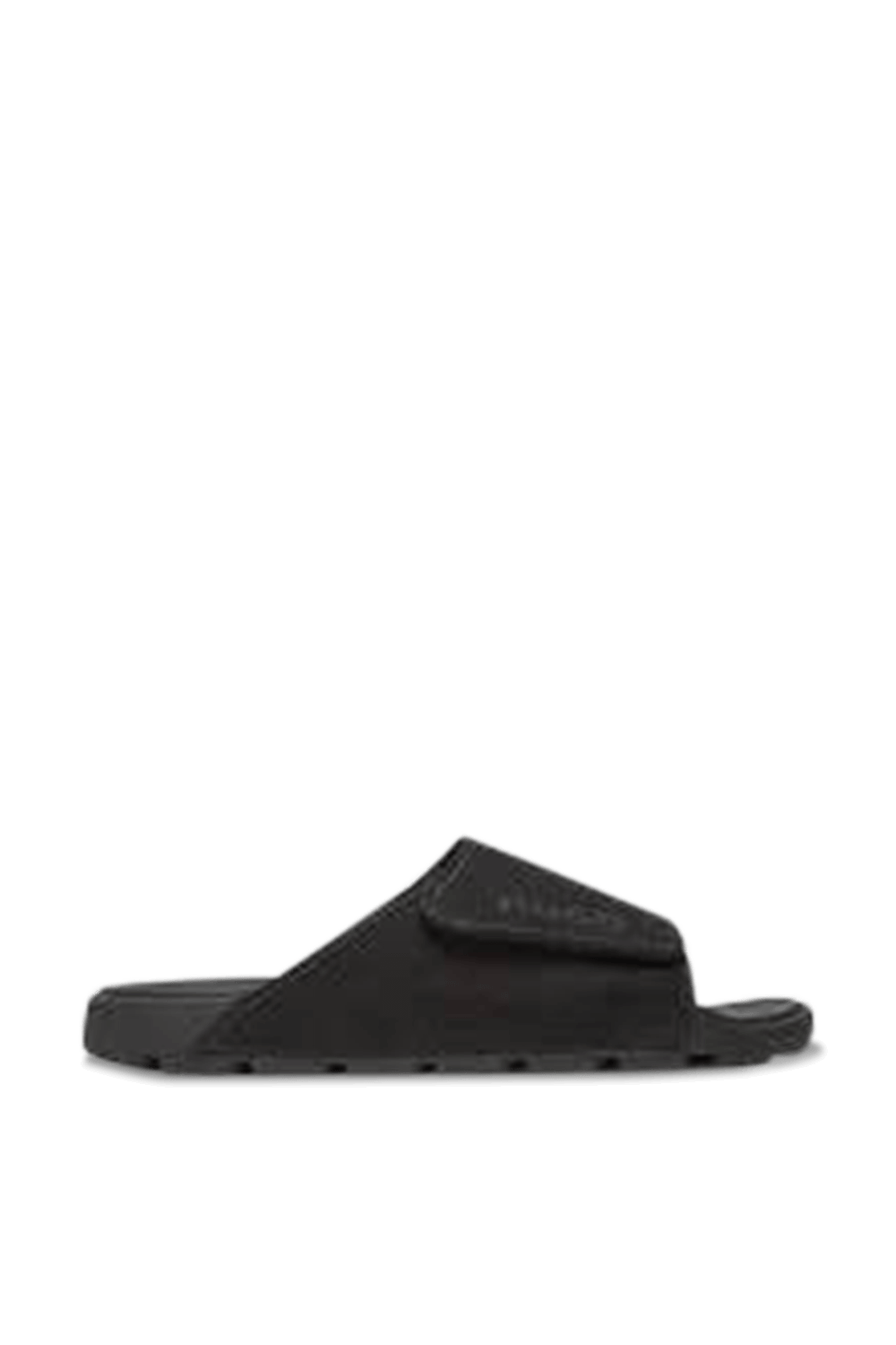 תמונה קידמית של כפכפי סליידס